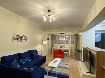 Apartament cu vedere spre piscina !