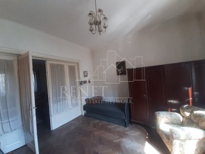 Apartament cu o locatie excelenta si o arhitectura unica !