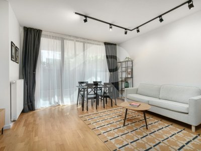 Apartament 3 camere cu terasa si curte in Parcul Privighetorilor 