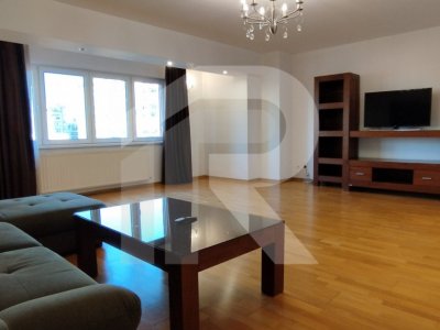 Apartament lux 3 camere+parcare Unirii-Alba Iulia