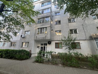 Apartament 4 camere zona Nicolina