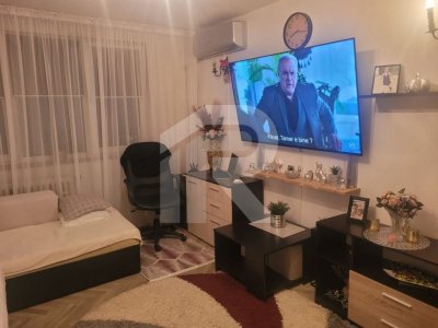 Ocazie! Apartament 3 camere 65 mp, et. 4/4, loc de parcare inclus