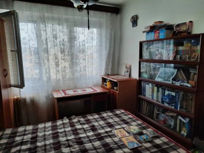 Apartament 3 camere Militari, lângă metrou Lujerului, bloc reabilitat