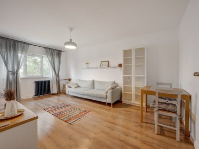 Apartament 2 camere Decebal, Piata Alba-Iulia, decomandat, gata de mutat