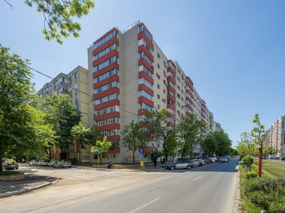 PIATA RAHOVA - STRADA VICINA, 3 CAMERE 70 MP, ETAJ 1! 