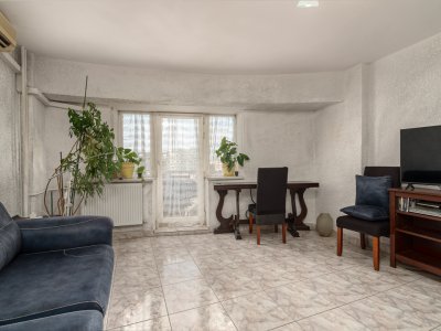 Singurul apartament de vanzare de acest tip - in Piata Alba Iulia