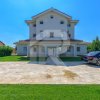 Vilă elegantă cu piscină și ieșire la Lac – Căciulați, Balotești thumb 38