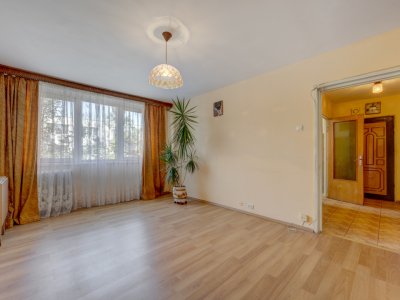 Apartament 3 camere decomandat Titan, Pta. 1 Decembrie