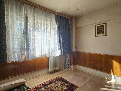 Apartament 4 Camere Decomandat DE RENOVAT 110 MP Total