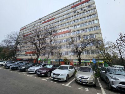 LUICA - PIATA RESITA, 3 CAMERE 73 MP TOTAL, CENTRALA PROPRIE!