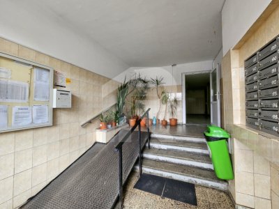 LUICA - PIATA RESITA, 3 CAMERE 73 MP TOTAL, CENTRALA PROPRIE!