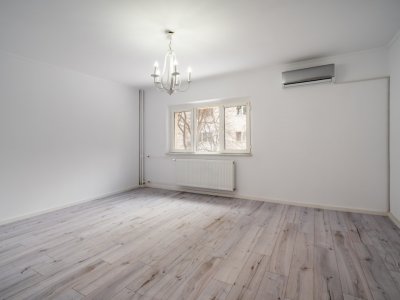 Apartament 3 camere, Nerva Traian, plan secund