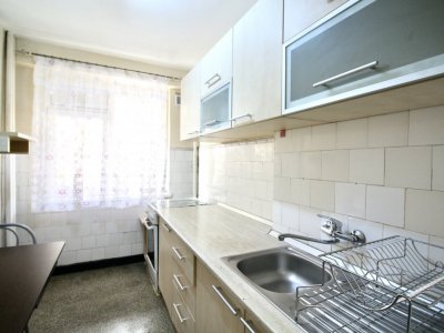 PIATA MUNCII-VATRA LUMINOASA  APARTAMENT SEMIMOBILAT SAU NEMOBILAT! 