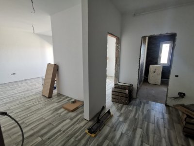 * Bloc NOU * Apartament 2 camere Mioveni | Robea 57mp, Str. Parasti