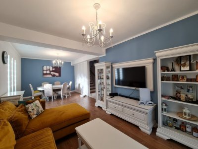 Vila cu 4 camere Dragomiresti-Deal