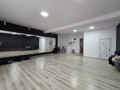 Imobil Ultracentral la Universitate - 1001 mp utili - ideal pentru investitie