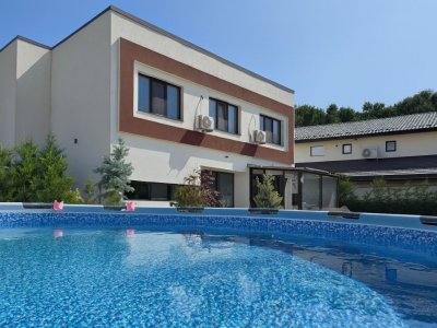 Refugiu exclusivist în natură – Vilă de vis, mutare imediată – Snagov