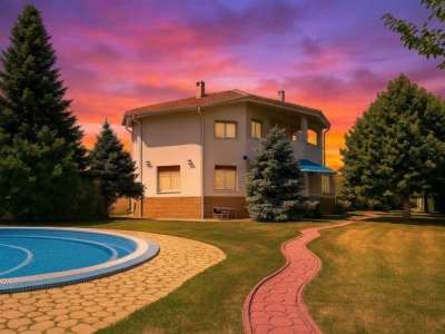 Grand Residence | 4.500 mp teren pe stradă principală