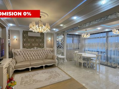 Elite Lakefront Villa – Greenlake