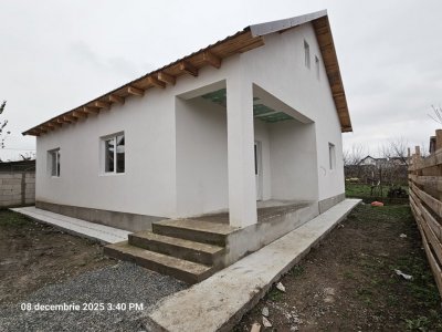 Casa in zona centrala a loc. Lumina, comision 0%