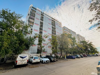 Apartament  3 camere, 2 bai, bloc  1995, eficient energetic, zona Vitan Mall