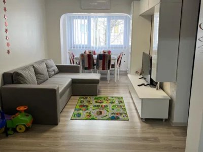 Ofertă - Apartament cu 3 camere, Navodari  
