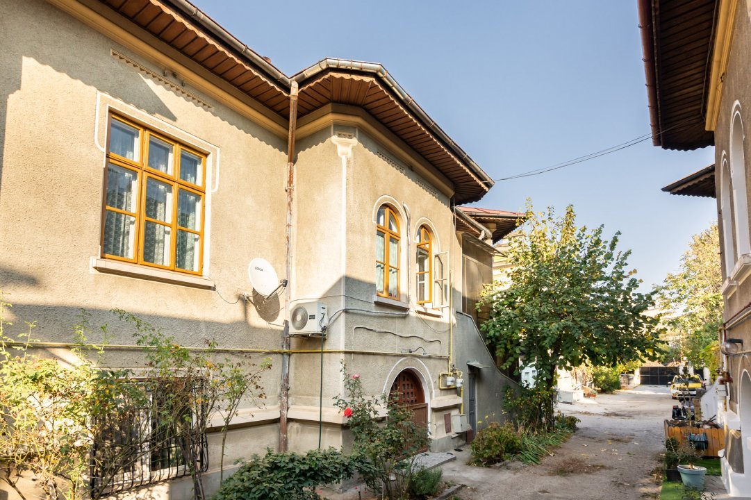 Vanzare apartament in vila Pache Protopopescu 19