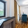 Remarcabil apartament de 2 camere intr-o cladire simbol a Bucurestiului thumb 7