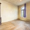 Vila de renovat, pe o stradă liniștită  thumb 7