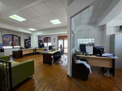 Spațiu comercial de închiriat – Ultracentral, 156 mp, ideal birouri, 