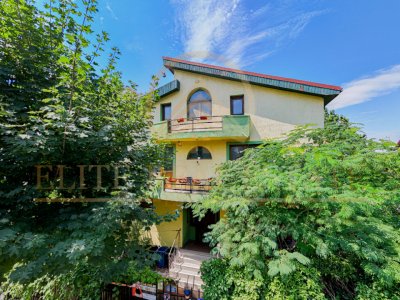 Casă spațioasă cu curte mare de vânzare – Eforie Sud
