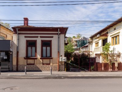Casă Centrală de Vânzare - Str. Egalității, km 0 - Pitesti!