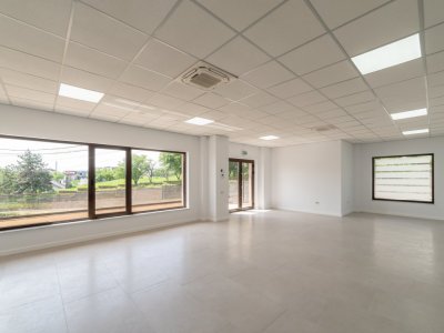 Spațiu comercial de închiriat – 103 mp – Craiovei - amenajat nou!