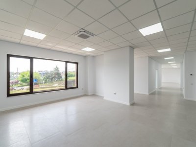 Spațiu comercial generos – 160 mp – poziție premium pe Craiovei!