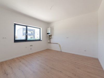 Casa eficienta energetic A+ la 10 min de Pitesti si 5 min de Mioveni-Arges!