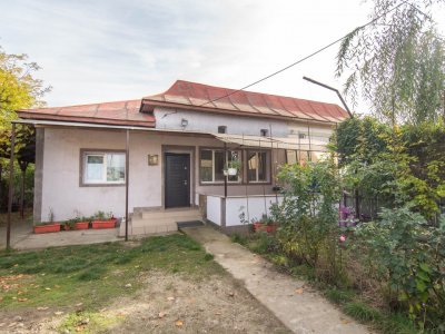 Casa Golesti - Stefanesti - 3000 Mp Teren