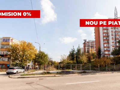 Teren stradal pe colț - Ideal afacere - front stradal mare