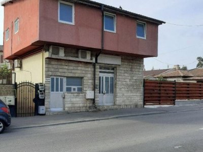 GARA - Casa/Vila - P + M,  cu dubla intrare stradala