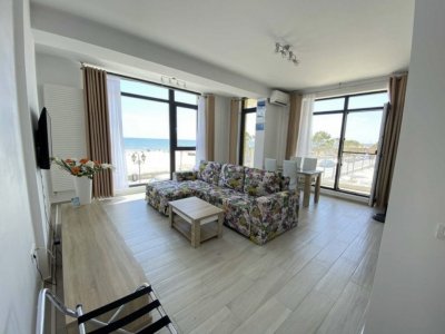 Mamaia Nord apartament 2 camere cu loc de parcare și vedere frontal la mare