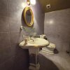 VILĂ DE VÂNZARE – Lazu – Locuință spațioasă P+1+Demisol 660 mp, 11 camere thumb 13