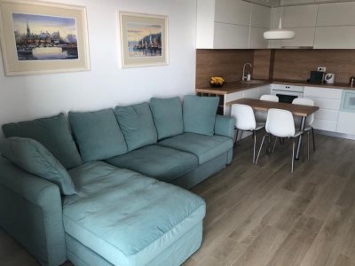 Priveliște spre mare, confort desăvârșit – apartament în Mamaia Nord