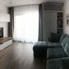 Priveliște spre mare, confort desăvârșit – apartament în Mamaia Nord thumb 2