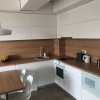 Priveliște spre mare, confort desăvârșit – apartament în Mamaia Nord thumb 13