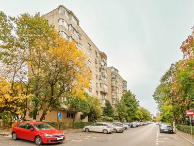 Apartament Brancoveanu, vedere panoramica, langa metrou si parc.