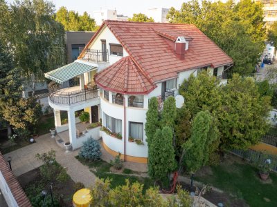 Vilă individuală cu piscină și zonă de wellness – Erou Iancu Nicolae, Pipera