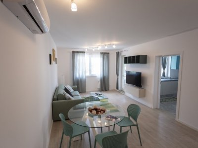 Inchiriere apartament 2 camere modern, New Point Pipera