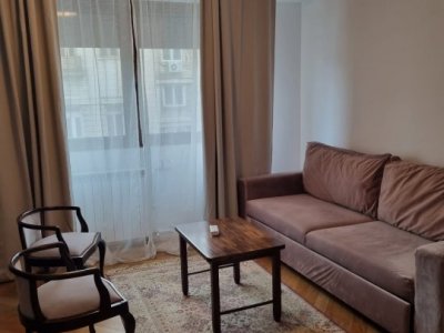 Inchiriere apartament cochet pe Calea Victoriei