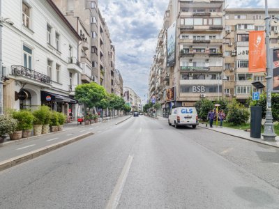 2 camere de vânzare cu potențial–Calea Victoriei, parter înalt, curte interioara