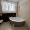 Apartament 4 camere de inchiriat – Ultracentral Bd. Mamaia, bloc nou thumb 8