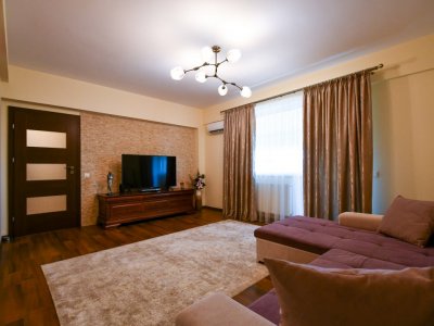 Piata Muncii Bd. Decebal Global City 3 camere 88mp + garaj subteran